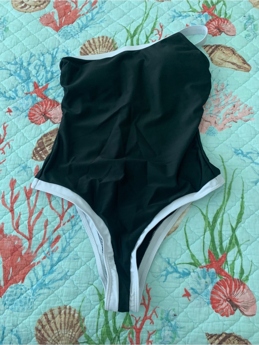 Classic Black One-Shoulder One-Piece Swimsuit - Black/White
